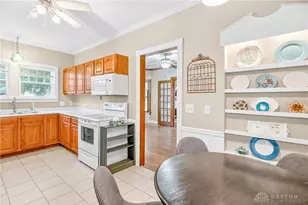 201 E Pearl St, Wapakoneta, OH 45895 - Photo 25