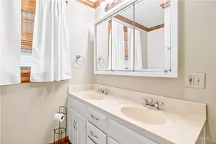 201 E Pearl St, Wapakoneta, OH 45895 - Photo 33