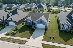 10162 Chedworth Dr, Dayton, OH 45458 - Photo 3