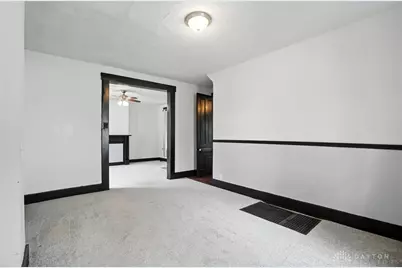 21 W Main Street, West Carrollton, OH 45449 - Photo 9