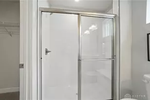 6777 Crystal Harbour Dr, Middletown, OH 45042 - Photo 25