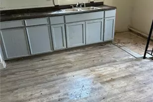 1568 W 2nd St, Dayton, OH 45402 - Photo 13