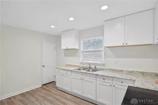 736 S Wayne St, Piqua, OH 45356 - Photo 15