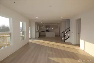 460 Crossing Ln, Miami Township, OH 45449 - Photo 15