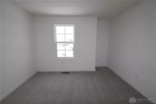 460 Crossing Ln, Miami Township, OH 45449 - Photo 15