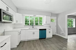 4261 Briar Pl, Dayton, OH 45405 - Photo 9