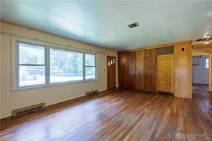 1302 Shawnee Dr, Yellow Springs Vlg, OH 45387 - Photo 5