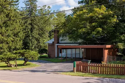 1302 Shawnee Drive, Yellow Springs Vlg, OH 45387 - Photo 3