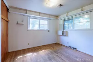 1302 Shawnee Dr, Yellow Springs Vlg, OH 45387 - Photo 9