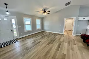 1389 Leon Dr, West Alexandria, OH 45381 - Photo 3