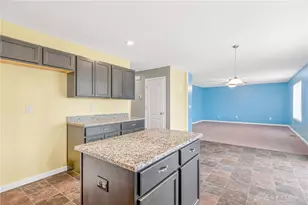 7032 Honeylocust St, Tipp City, OH 45371 - Photo 17