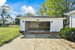 5575 Fairview Dr, Franklin, OH 45005 - Photo 13