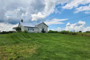 7337 E Lock Rd, Lewisburg, OH 45338 - Photo 3