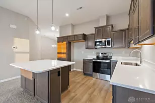 473 Bethpage Way, Turtlecreek Twp, OH 45036 - Photo 3