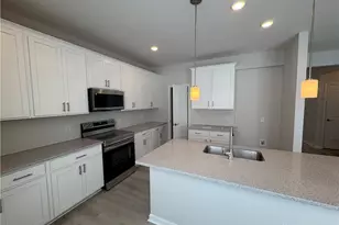 514 Red Maple Ln, Wilmington, OH 54177 - Photo 3