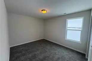 514 Red Maple Ln, Wilmington, OH 54177 - Photo 5