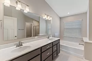 5366 Augusta Dr, Turtlecreek Twp, OH 45036 - Photo 15