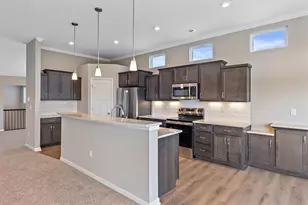 5366 Augusta Dr, Turtlecreek Twp, OH 45036 - Photo 3