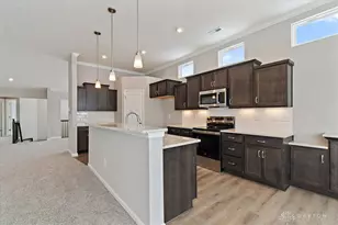 5366 Augusta Dr, Lebanon, OH 45036 - Photo 3