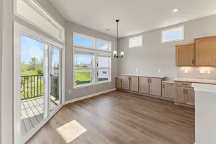 5354 Augusta Dr, Turtlecreek Twp, OH 45036 - Photo 5