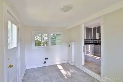 21 S Buckles Avenue, Jamestown Vlg, OH 45335 - Photo 7