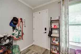 1000 Skyview Dr, West Carrollton, OH 45449 - Photo 9