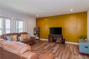 766 Hunters Run Dr, Brookville, OH 45309 - Photo 7