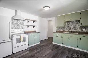 225 1st St, Piqua, OH 45356 - Photo 9