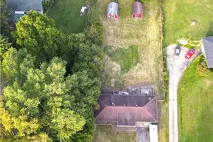 1290 Red Oaks Cir, Springfield, OH 45506 - Photo 15