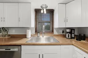 703 Dorchester Dr, Springfield, OH 45506 - Photo 11