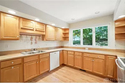 6864 Rose Glen Drive, Miami Township, OH 45459 - Photo 19