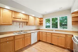 6864 Rose Glen Dr, Miami Township, OH 45459 - Photo 19