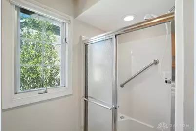 6864 Rose Glen Drive, Miami Township, OH 45459 - Photo 15