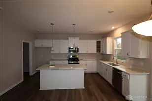 3084 Simpson Ct, Miami Township, OH 45449 - Photo 9