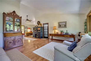 1922 Rebecca Ridge, Hamilton, OH 45013 - Photo 7