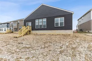 2891 Sky Crossing Dr, Beavercreek, OH 45434 - Photo 5