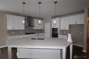 2893 Sky Crossing Dr, Beavercreek, OH 45434 - Photo 9