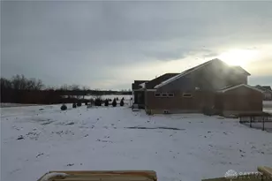 2896 Sky Crossing Dr, Beavercreek, OH 45434 - Photo 5