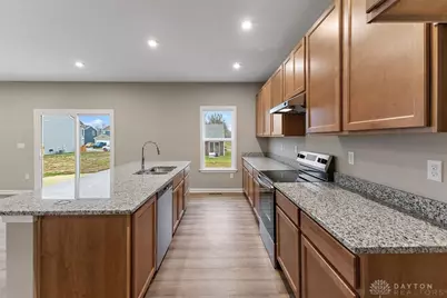 517 Iris Drive, Yellow Springs Vlg, OH 45387 - Photo 5