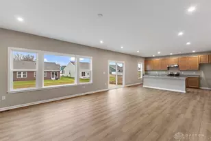 517 Iris Dr, Yellow Springs Vlg, OH 45387 - Photo 9