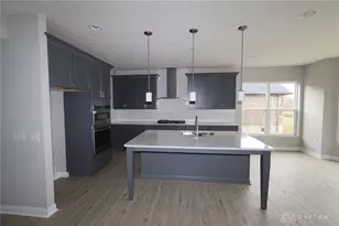 9041 Sorrento Pl, Dayton, OH 45458 - Photo 17