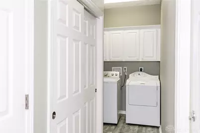 8823 Birkdale Hills Circle, Dayton, OH 45458 - Photo 17