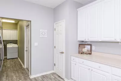 8823 Birkdale Hills Circle, Dayton, OH 45458 - Photo 11