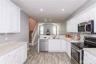 8823 Birkdale Hills Cir, Dayton, OH 45458 - Photo 13