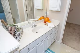 8823 Birkdale Hills Cir, Dayton, OH 45458 - Photo 27