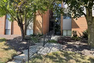 1112 Eagle Feather Cir, West Carrollton, OH 45449 - Photo 1