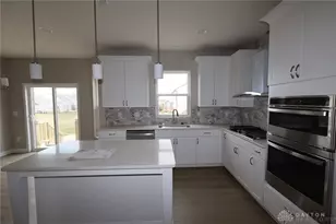 2017 Gln Vly Dr, Washington Twp, OH 45458 - Photo 9