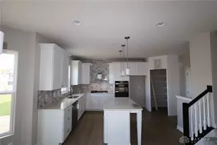 2017 Gln Vly Dr, Washington Twp, OH 45458 - Photo 11