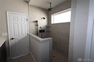 10098 Gully Pass Dr, Washington Twp, OH 45458 - Photo 21