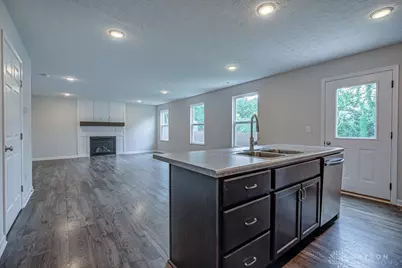 1221 Waterbury Drive, Franklin, OH 45005 - Photo 17